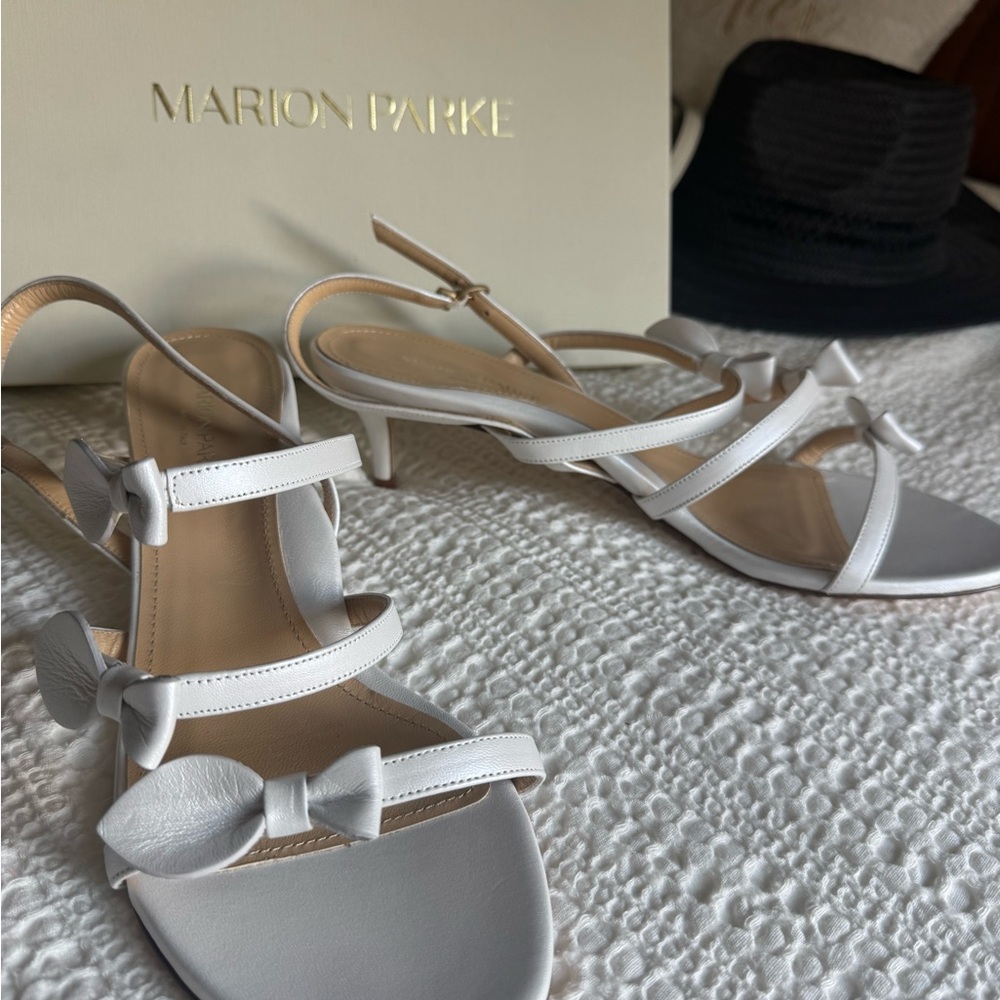 Marion PARKE Sandal with bows